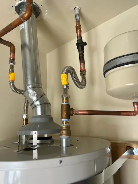 Water heater installation and plumbing repair in Sphinx Park